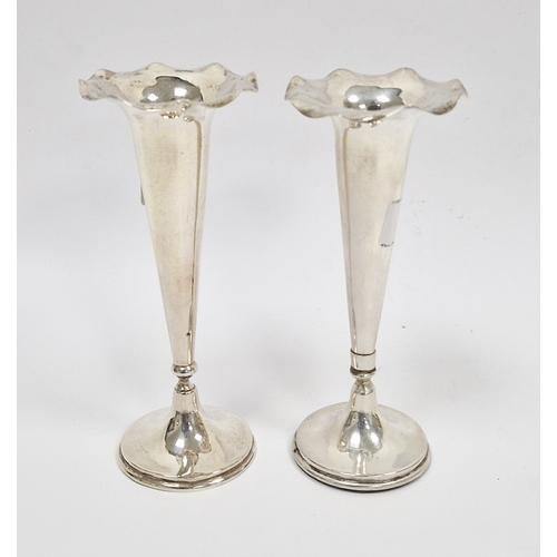 343 - Pair of Edward VII silver vases, Chester 1901, Jay Richard Attenborough & Co, of trumpet form with f... 