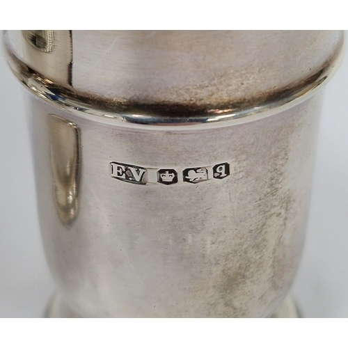 344 - George V silver three piece cruet set, Sheffield1933, Viner's Ltd, of round form with gadrooned edge... 