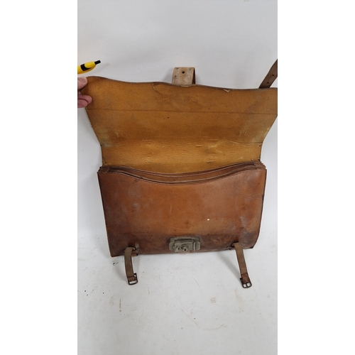 146 - Early to mid 20th century Lansdowne Luggage brown leather satchel, 41cm wide, Walter Jones brown lea... 