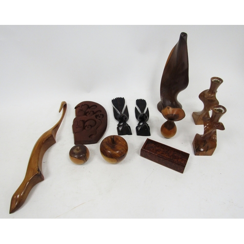 147 - Collection of carved wooden items including apples, bird ornaments, vases, boxed dominoes and other ... 