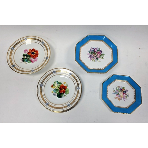 85 - English porcelain botanical dessert service with gilt borders comprising a comport and four plates, ... 