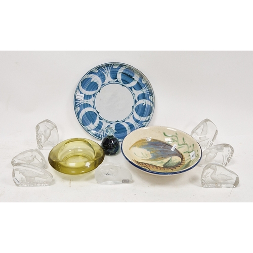 96 - Rudolf Jurnikl bowl for Rosice Glasswork, Czechoslovakia, pattern number 1045, a Mdina glass paperwe... 