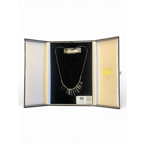 8 - 9ct Gold Cleopatra Jet Necklace