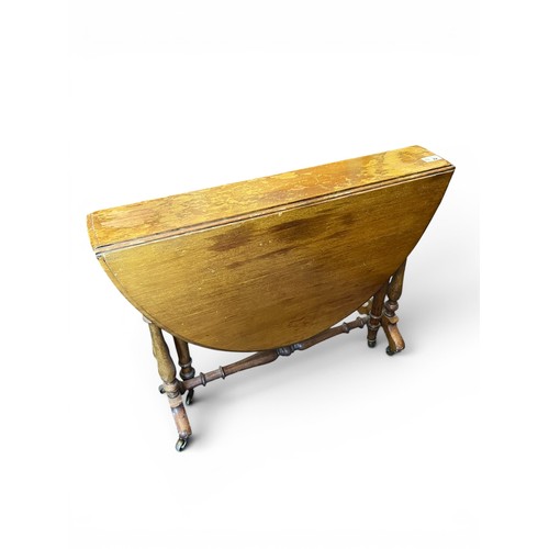 248 - Small Light Mahogany Sofa Table with Original Brass Castors - 70 cm x 89 cm x 108 cm