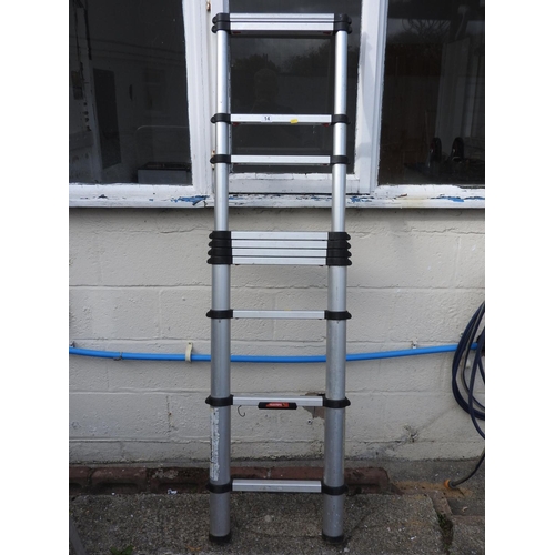 14 - Telescopic aluminium ladders