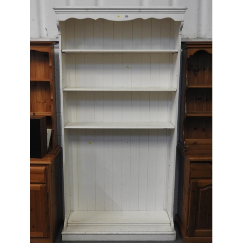 209 - Painted bookshelves - 43''x 14''x 83''