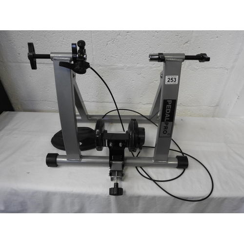 253 - Pedalpro bicycle exerciser