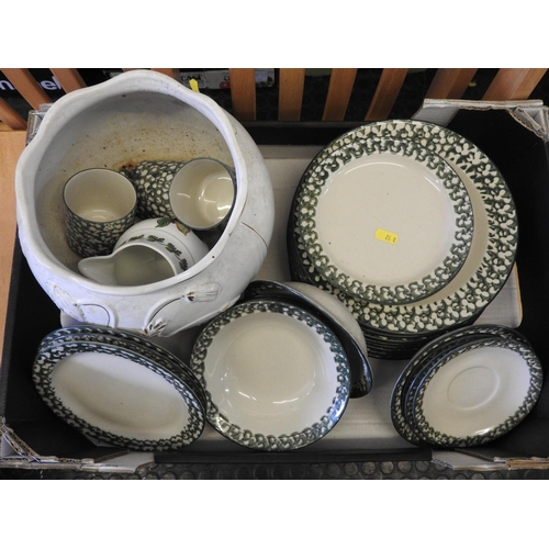 511 - Box containing a quantity of green pattered china and jardinere