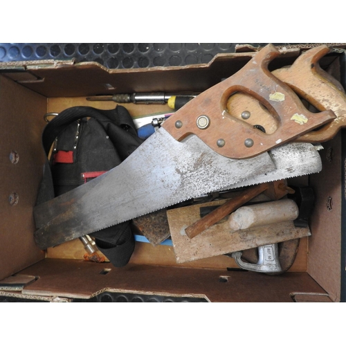 560 - Box of tools