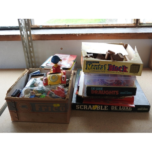 592 - Quantity of toys, games etc