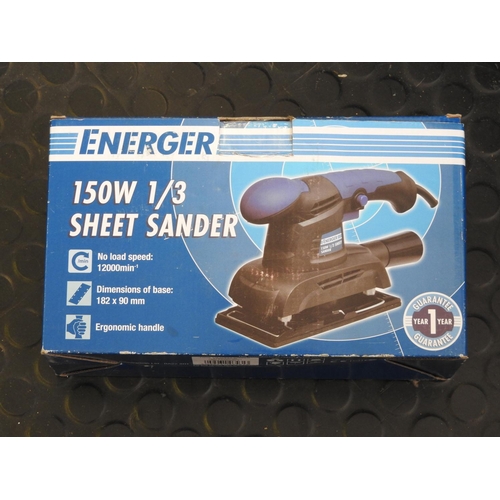 595 - Boxed electric sander