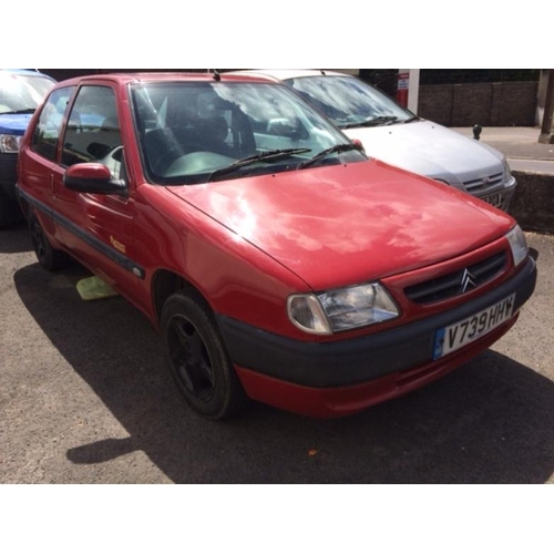 10D - Citroen Saxo 1.1 petrol MOT 21st June 2017  115,645 recorded miles  V739 HHY