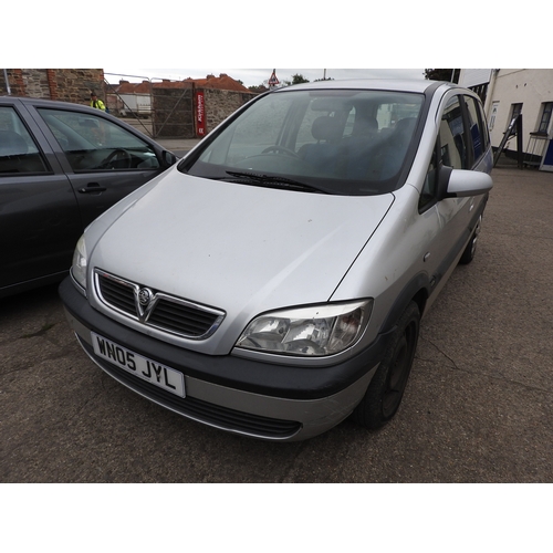 10F - Vauxhall Zafira 1.6 petrol  MOT March 2017  125,809 recorded miles  WN05 JYL