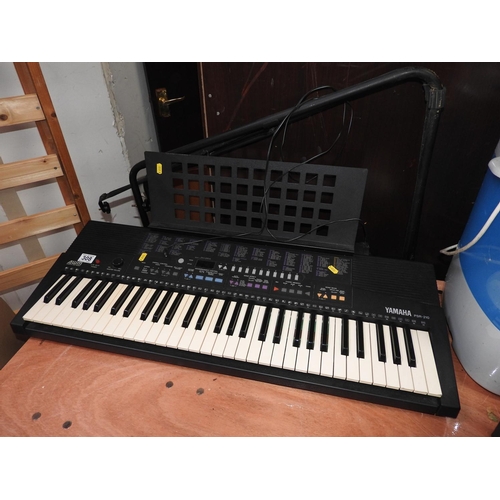 308 - Yamaha electronic keyboard