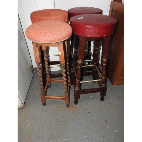 342 - 4x bar stools