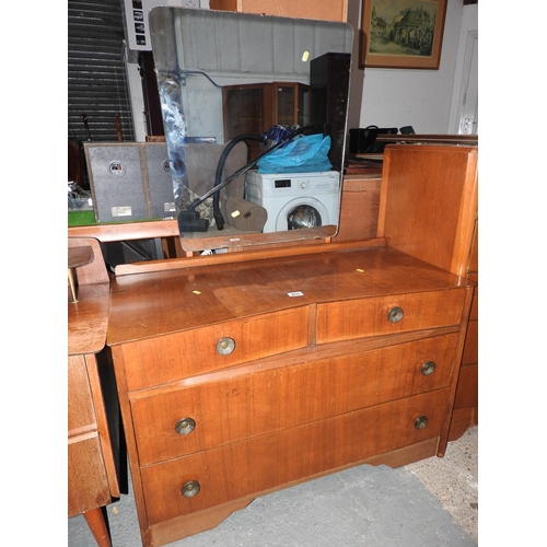 468 - Mirror backed dressing table