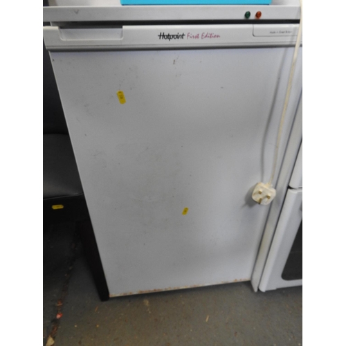 437 - Hotpoint under counter fridge