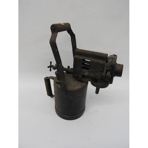 959 - Large old steam engine lamp