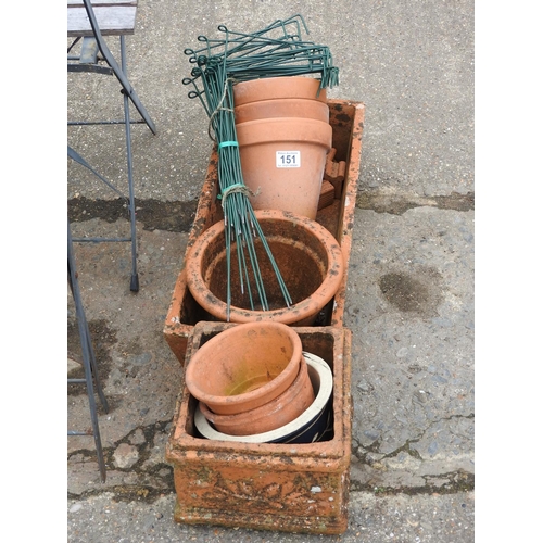 151 - Quantity of terracotta planters/pots