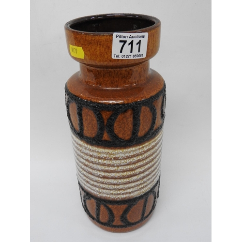 711 - West German pot