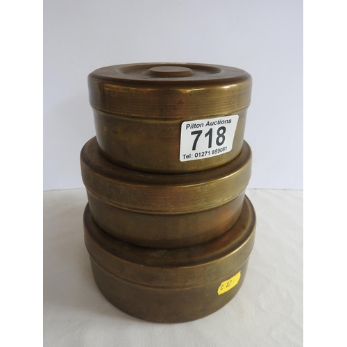 718 - 3x graduating metal lidded pots