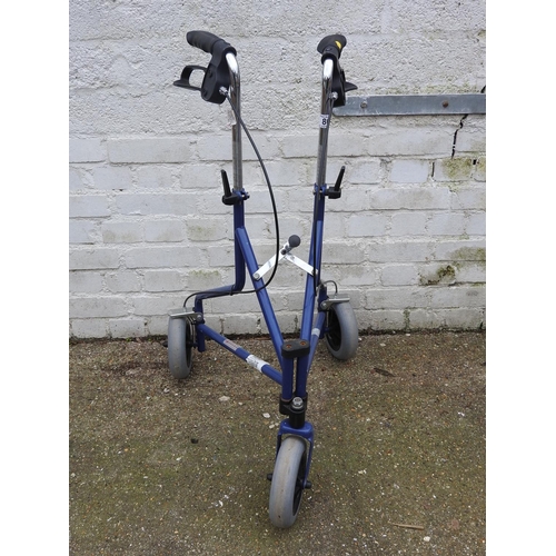 80 - Mobility walker