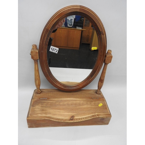 1072 - Oak dressing table mirror with storage