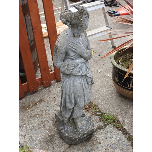 262 - Concrete garden statue - figurine lady