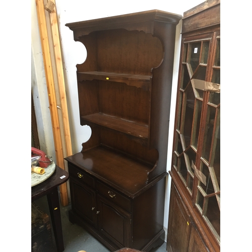 320 - Dresser - 36x 18x 77