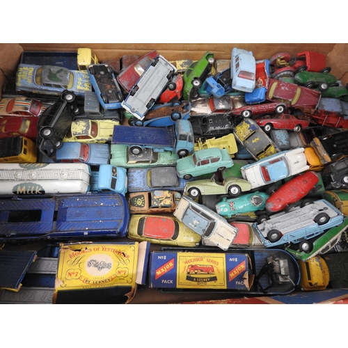 1019 - Box of model cars - Matchbox, Corgi etc