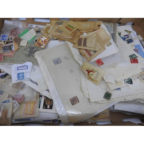 1020 - Large quantity of stamps