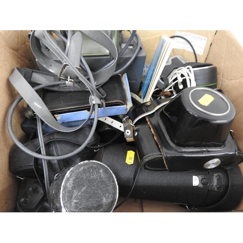 1025 - Box of vintage cameras and camera parts