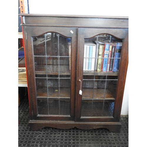 333 - Oak leaded glazed display cabinet - 36x 11x 41