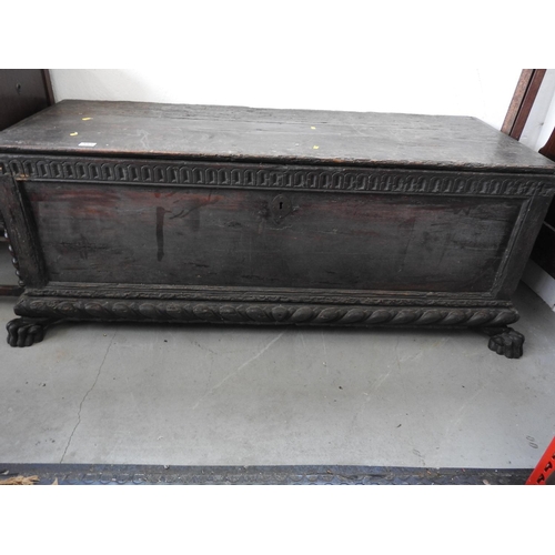 385 - Carved continental Pine coffer on clawed feet - 23x 59x 24