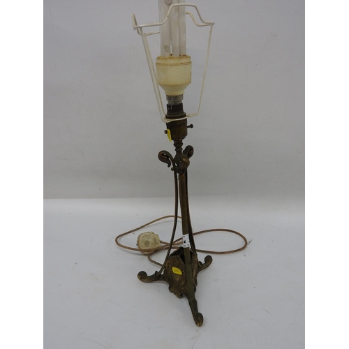 394 - Brass table lamp