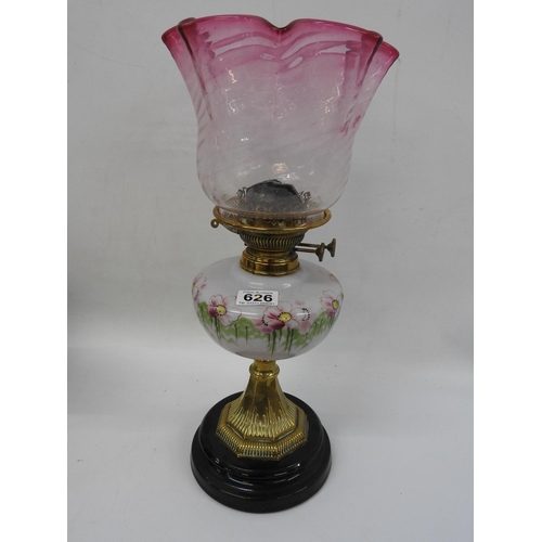 626 - Brass and glass oil lamp with cranberry shade - 18