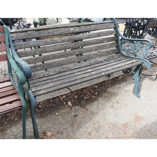 39 - Metal end garden bench