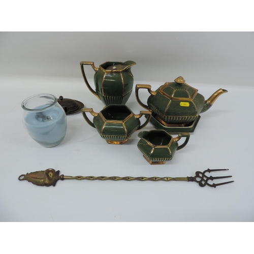 1384 - Part tea set etc