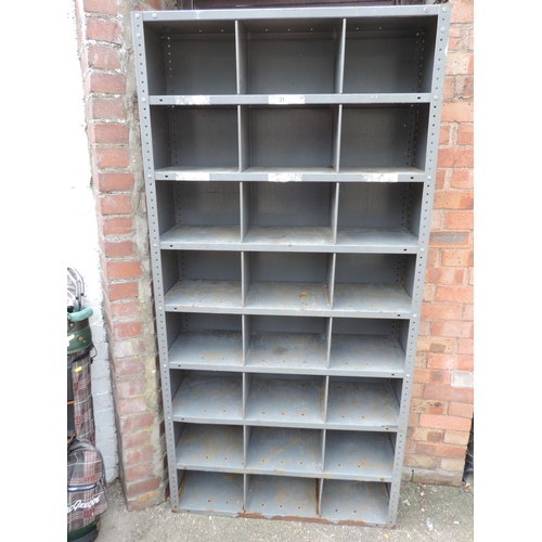 31 - Metal storage racking - 36x 12x 73