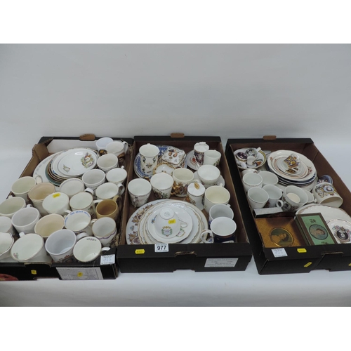 977 - 3x Boxes of commemorative ware china etc