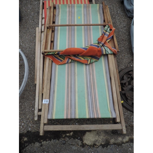 110 - 2x Deck Chairs