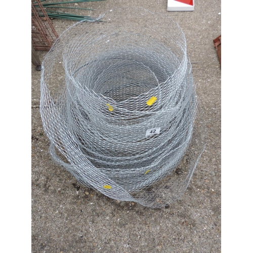 42 - Wire Mesh