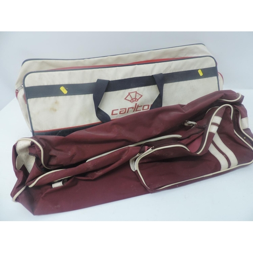 1190 - Vintage Sports Bags