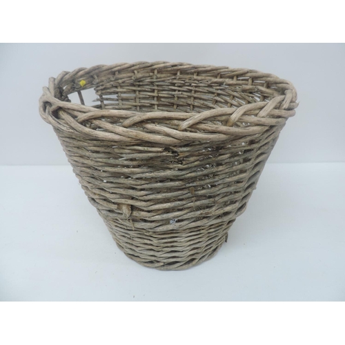 1484 - Log Basket