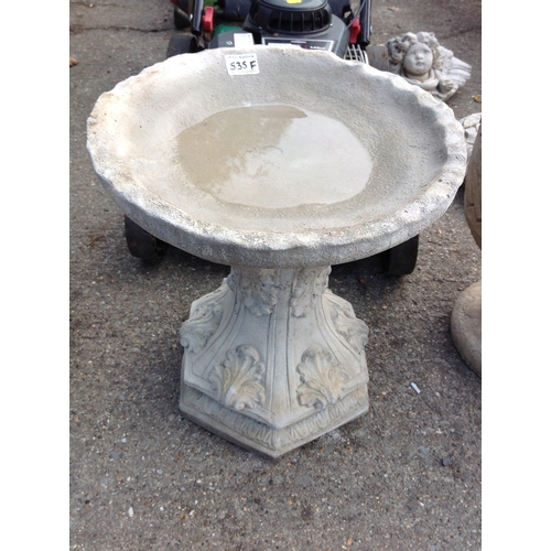 535F - Concrete Garden Bird Bath