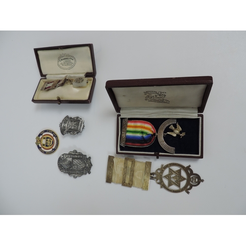 159 - Masonic Regalia and Medals in Case