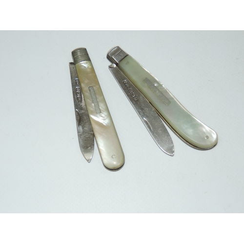 12 - Unmarked Gold Pin, Silver Topped Scent Bottle and 2x Silver Bladed Pocket Knives