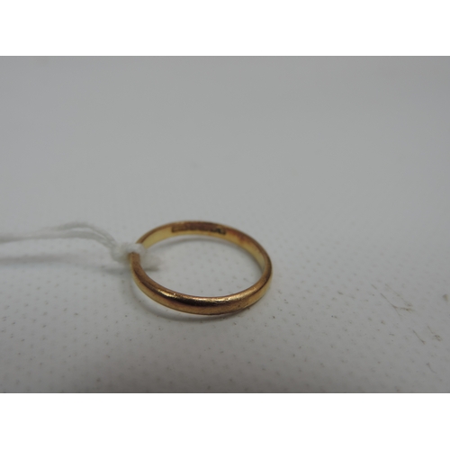 60 - 22ct Yellow Gold Wedding Band