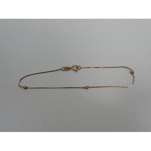 547 - 9ct Yellow Gold Bracelet