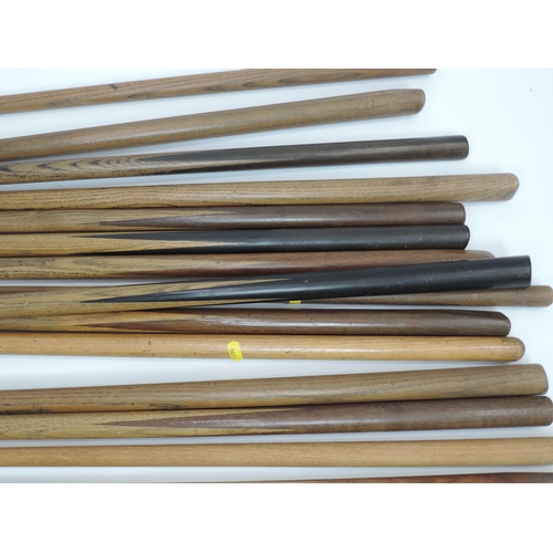 474 - Quantity of Snooker Cues and Aids Plus Score Board